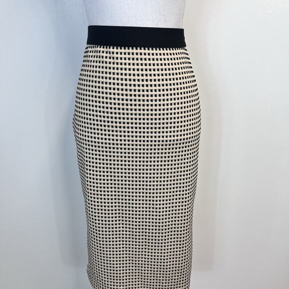 Alfani Skirt size Small Black Ivory Textured Check Straight Pencil Midi Stretch - Picture 2 of 7